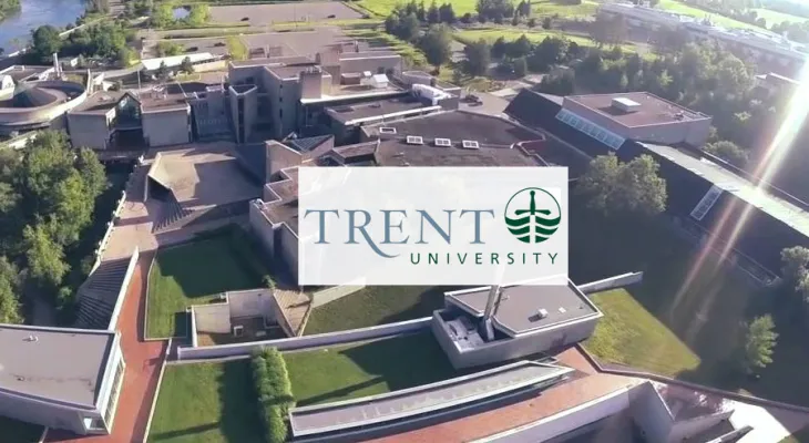 جامعة ترينت تعلن عن منحة لدراسة البكالوريوس