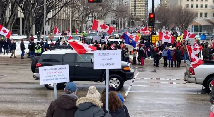 Police have begun targeting fuel supplies for the "Freedom Convoy" demonstration in Ottawa in implementation of the emergency declaration decision.