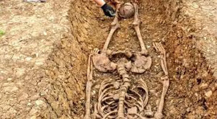 United Kingdom: Discovery of decapitated skeletal remains dating back two thousand years