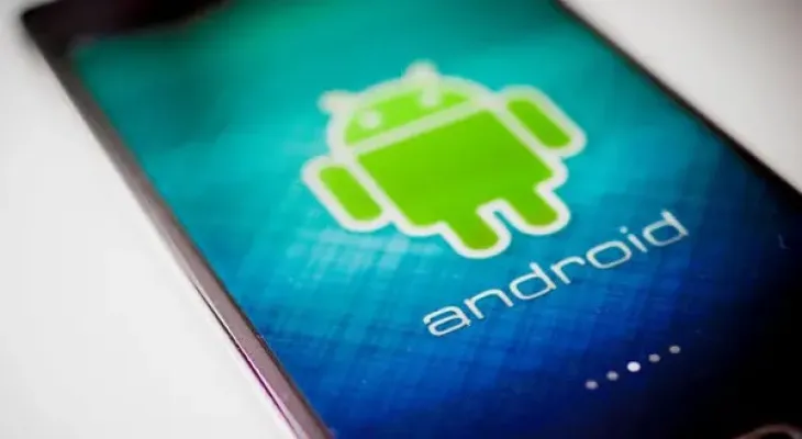 Are Android devices more vulnerable to hacking and theft of personal photos?