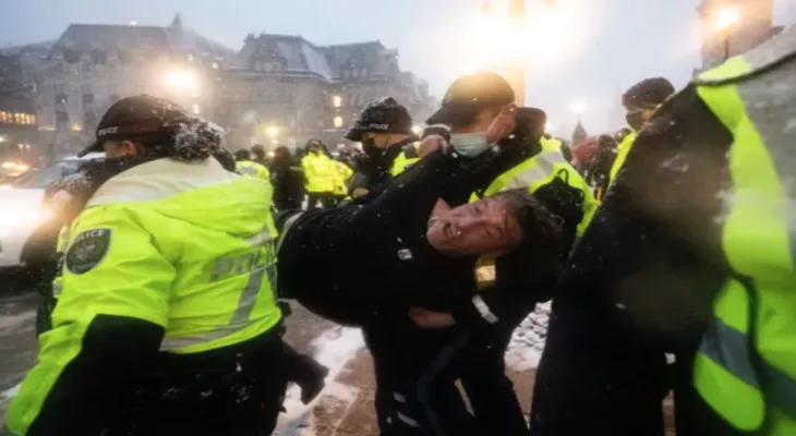 Canada: Freezing dozens of bank accounts to stop protests