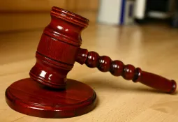 The public prosecutor requests the court to reopen the bail hearing for the convoy organizer Pat King