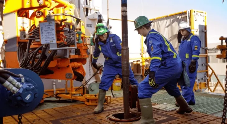 Small Canadian oil companies lead production increase amid rising prices