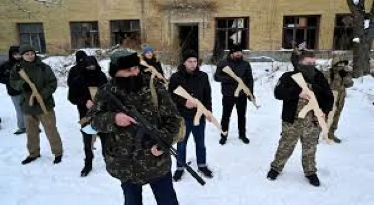 Canada sends volunteers to the war in Ukraine but?