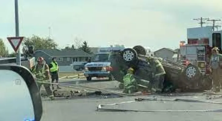 Road closure after a vehicle collision in Chatsworth