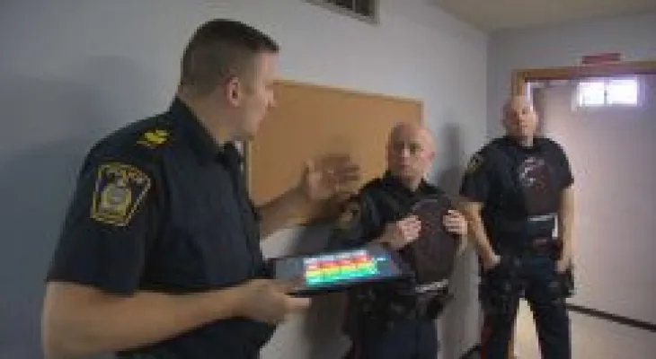 Ontario: Police add new team within their ranks specialized in health-related crises, primarily mental health.
