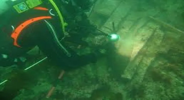 Ontario: A Diving Trip to Clean the Lake