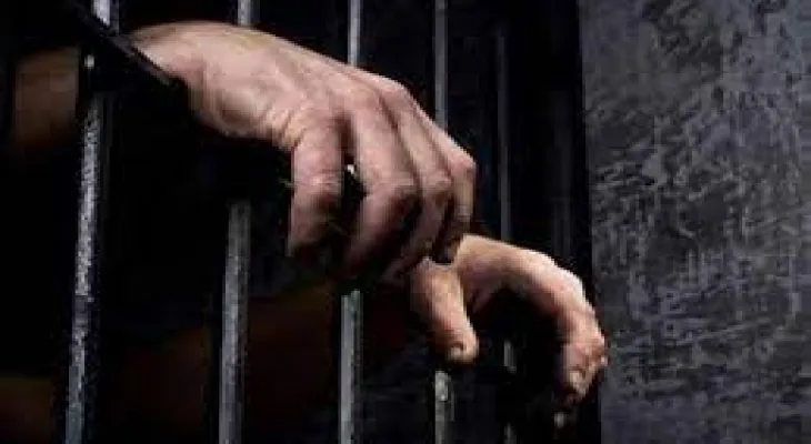 He kills his brother and then confesses to the crime after two years
