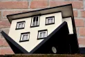 Canadian home prices drop by 6% in April