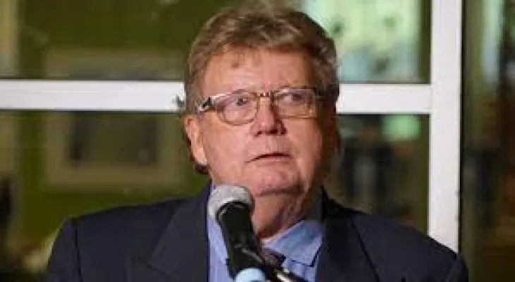 Ontario: London Mayor "Ed Holder" retires from political life
