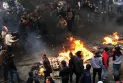 Iran: Civil disobedience with violent demonstrations and police intervene with tear gas