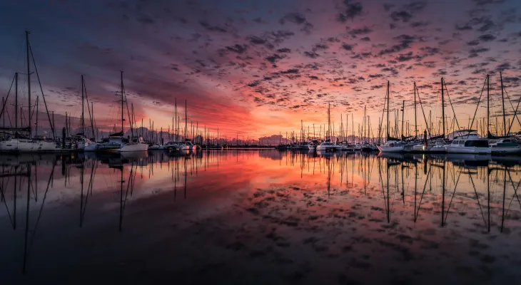 Boat capsizing in Lake Ontario results in two deaths
