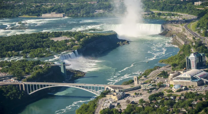 Opening of a new tunnel and an unprecedented viewing platform for Niagara Falls