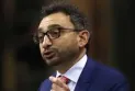 Canadian Transport Minister criticizes luggage chaos at Toronto Pearson