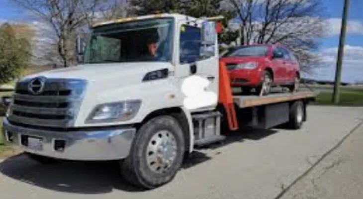 Ottawa: Municipal police tow 121 cars that were violating rules in downtown on Canada Day celebration.