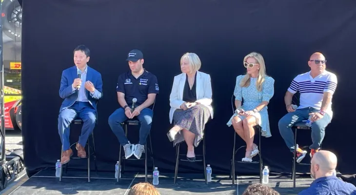 The Canadian IndyCar driver returns to the Toronto hospital that saved his life in the past