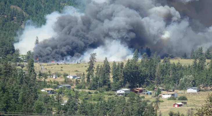 Wildfires near the destroyed village of Layton expand to 500 hectares