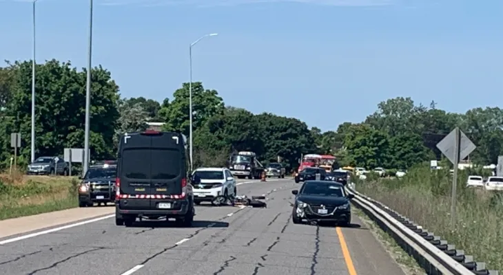 One dead after motorcycle crash on Highway 403 near Brantford