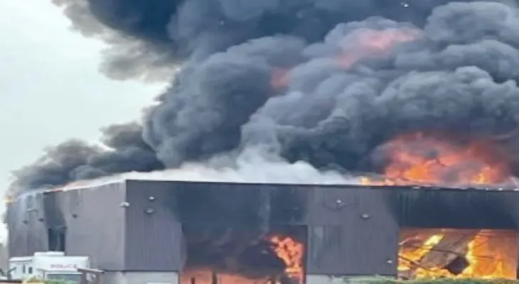 Reopening of Highway 401 East Oshawa after controlling a large fire
