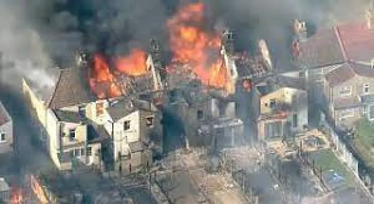 London sounds the alarm due to the fires that swept through many areas and villages
