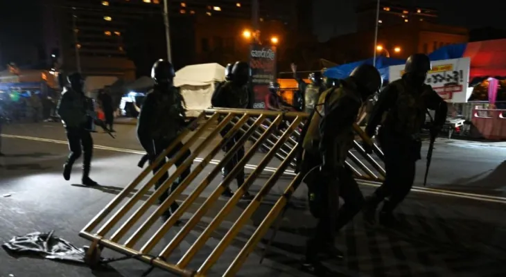 Sri Lanka: New president takes the constitutional oath and the army arrests protesters