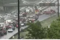 Toronto: Three serious injuries in a collision on the Gardiner Expressway