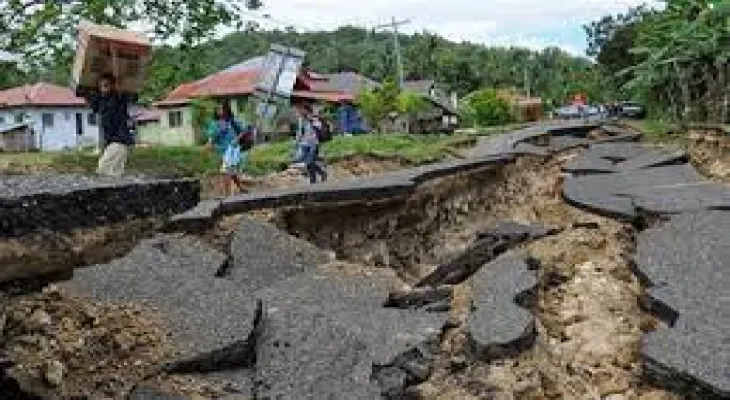 Philippines: A magnitude seven earthquake strikes the northern part of the country