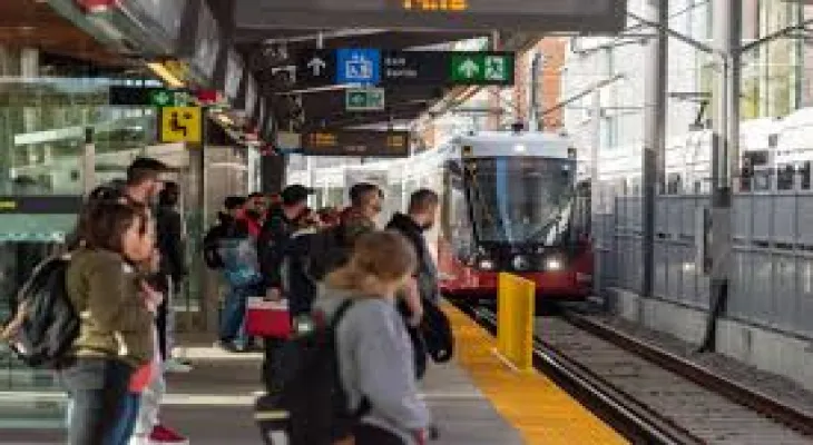 Ottawa LRT system resumes full service after lightning strike