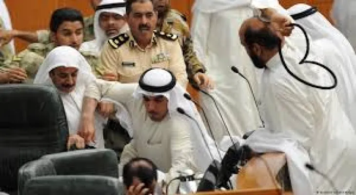 Chaos in the Kuwaiti National Assembly ended with its dissolution