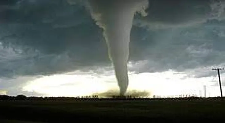 Meteorological Center: Hurricane Hits Manitoba