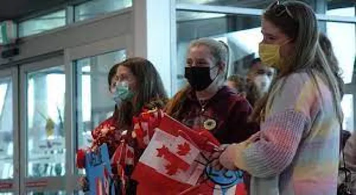 Report: More Ukrainian refugees can come to Canada if visa policy is eased