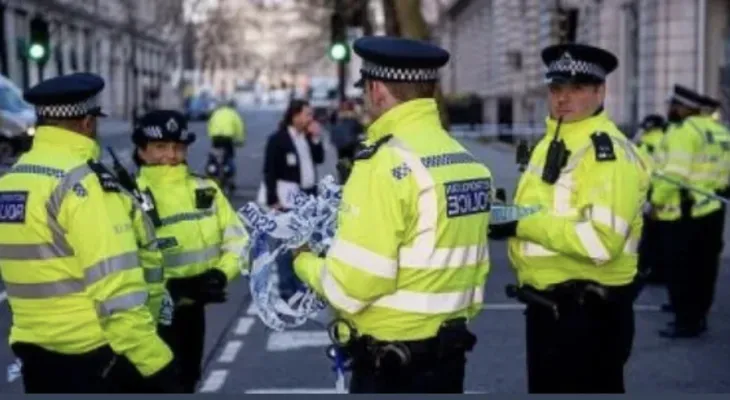 London arrests a person who attacked passersby with a cleaver