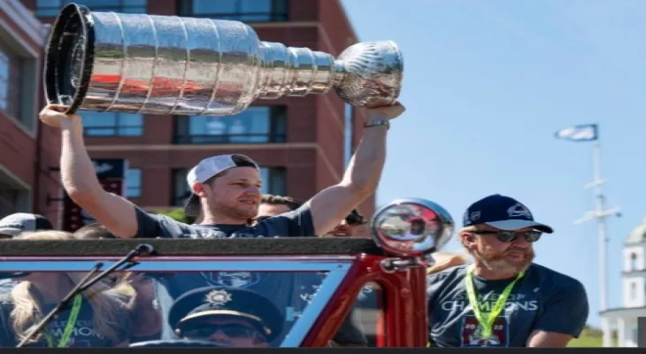 The Stanley Cup parade fills the streets of Halifax city