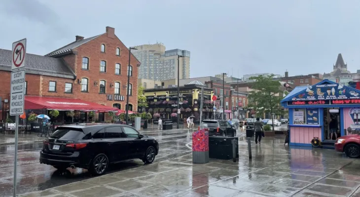 Power outage in several neighborhoods in Ottawa and warnings of a thunderstorm