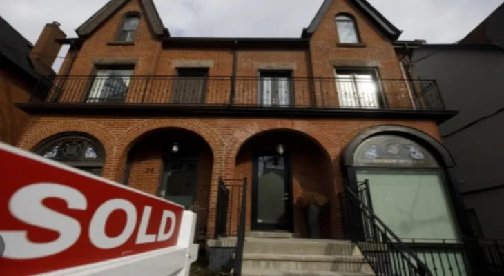 Housing prices in Toronto stabilized in August after falling from the record level
