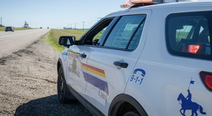 Saskatchewan: 10 killed and 15 injured in multiple stabbing incidents; police searching for suspects