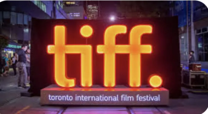 The film "The Two Swimmers" by Kinda Alloush is the opening film of the 47th Toronto International Film Festival and competes with 200 feature films and more than 40 short films.