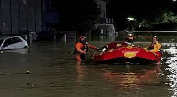 Italy: 10 people killed and search for missing persons after recent floods that hit the country