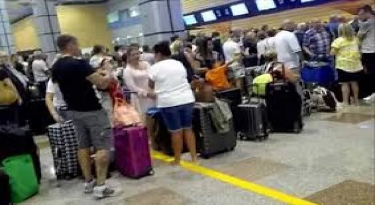 Russia: Departure flight tickets sold out after Putin's decision to immediately mobilize 300,000 reservist troops