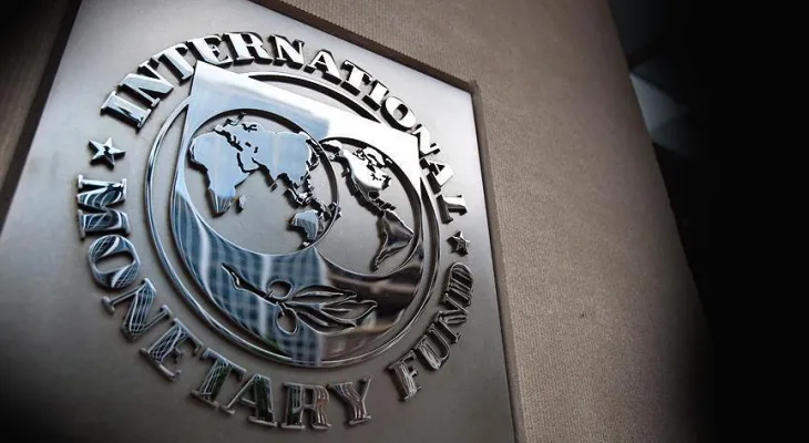 The International Monetary Fund expects a decline in economic growth in Canada and warns of a possible recession