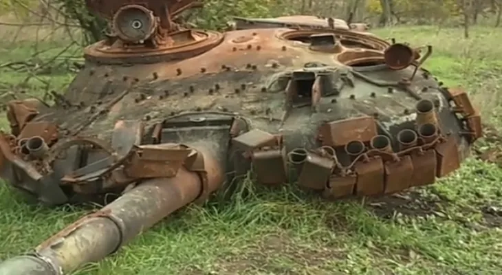 Fierce battles near Bakhmut east of Ukraine and Putin oversees "nuclear deterrence" drills