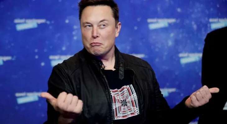 Elon Musk completes the purchase of Twitter and fires a number of executives in the company's leadership