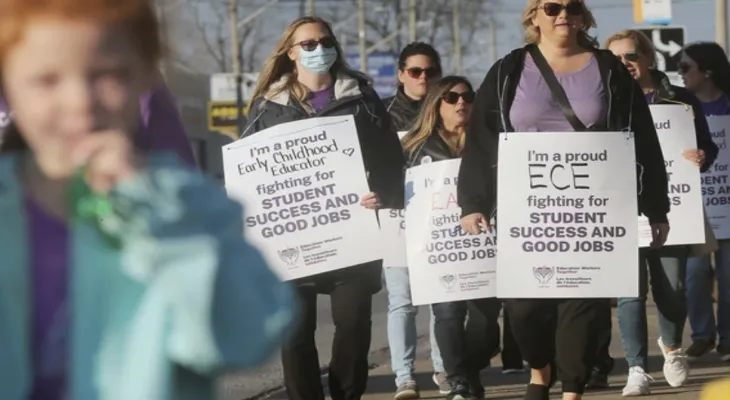 Ontario: Approval to End the Education Employees' Strike