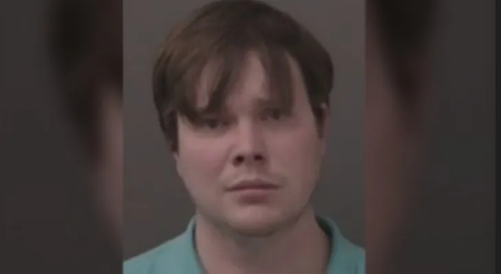 Accusation against "school photographer" of sexually assaulting two students at Newmarket School