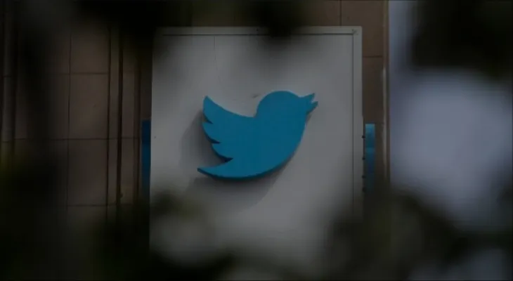 Subscriptions to "twitter blue" are not yet available for a group of fake accounts