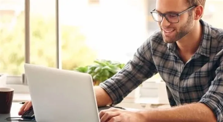 Technology that stops it immediately.. A common mistake that destroys the laptop