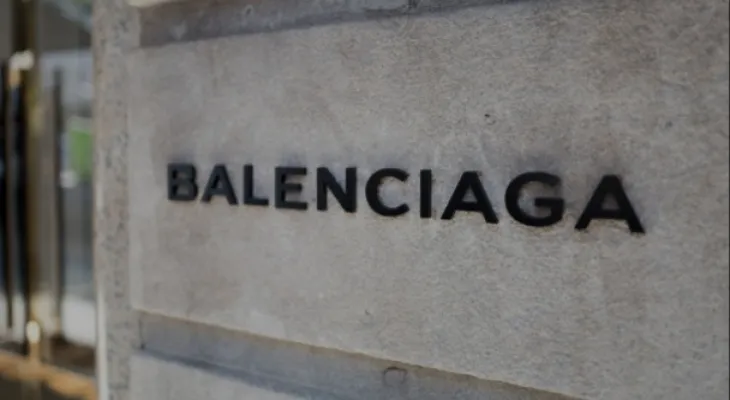 After being accused of exploiting children in sexual innuendos... calls to boycott "Balenciaga" following its Spring 2023 advertising campaign
