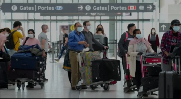 The Canadian Minister of Transport is confident in the smoothness of the air travel season during the upcoming holidays.