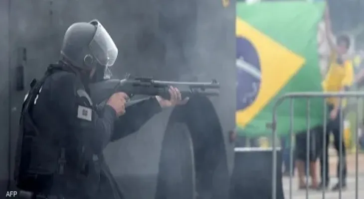 After violent events, the first appearance of the elected President of Brazil