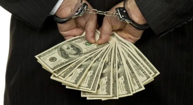 Accusation of three honorary consuls in a case of fraud and money laundering